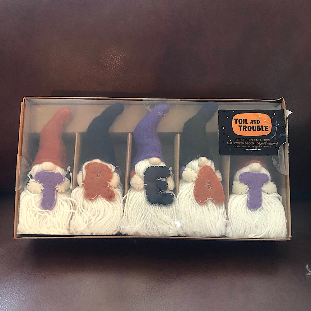 Toil & Trouble - Halloween Gnome “Treat” Set of 5 - Made in India